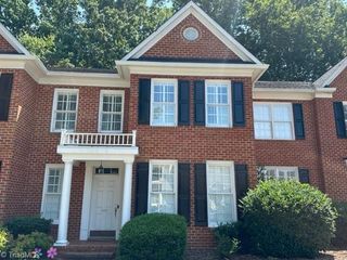 11 Park Village Lane D, Greensboro, NC 27455