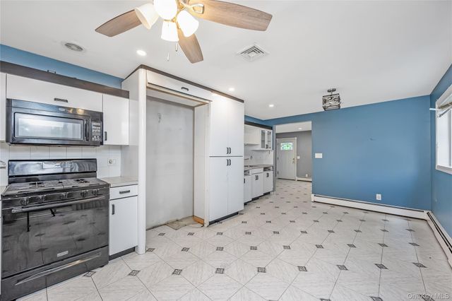 371 Grand Boulevard, Deer Park, NY 11729