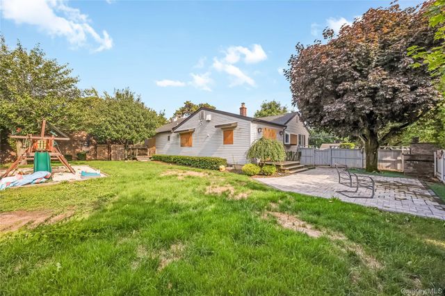 371 Grand Boulevard, Deer Park, NY 11729