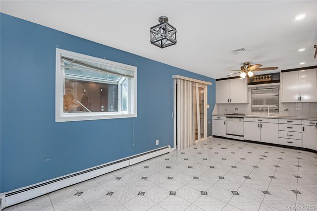 371 Grand Boulevard, Deer Park, NY 11729