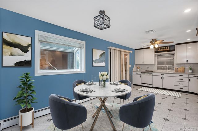 371 Grand Boulevard, Deer Park, NY 11729