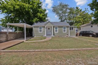 5347 Vine Avenue, St Louis, MO 63123