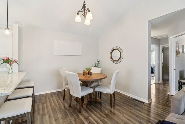 241 W Whispering Oaks Lane, Round Lake, IL 60073