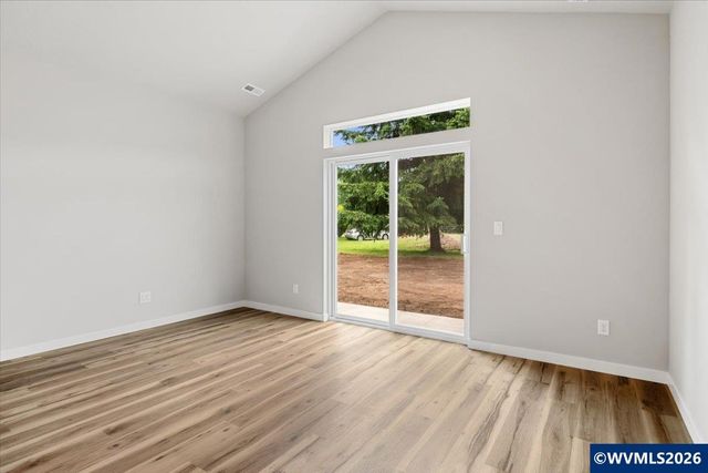 2426 Oak St, Lyons, OR 97358