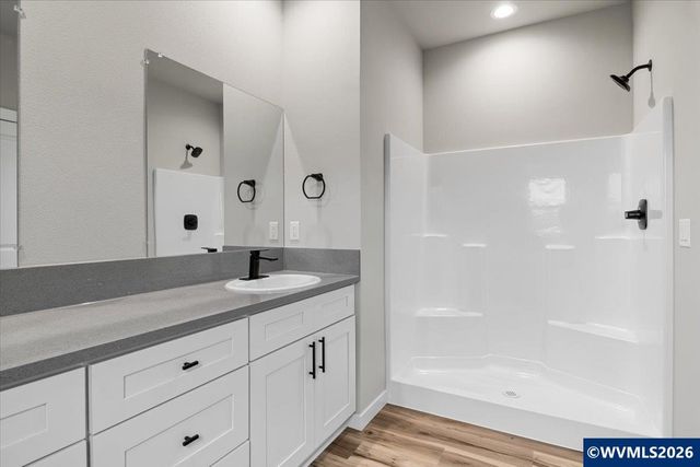 2426 Oak St, Lyons, OR 97358