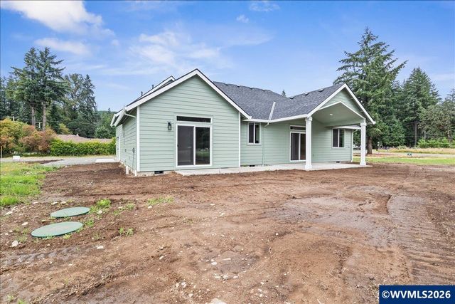 2426 Oak St, Lyons, OR 97358