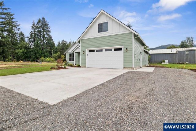 2426 Oak St, Lyons, OR 97358