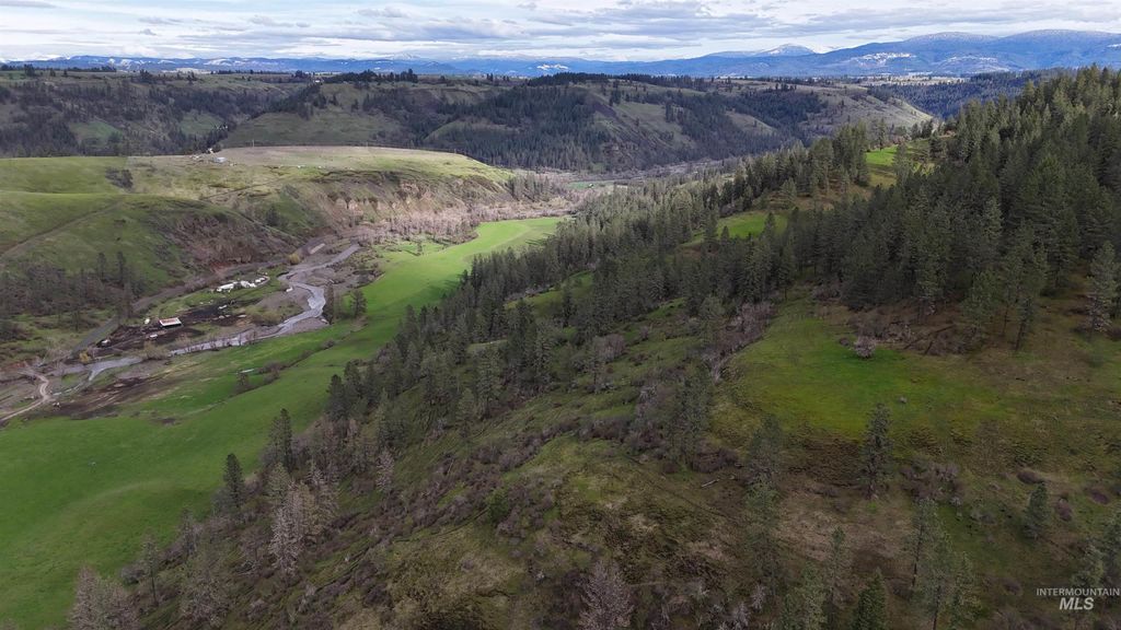 259 Cottonwood Creek Road, Stites, ID 83552