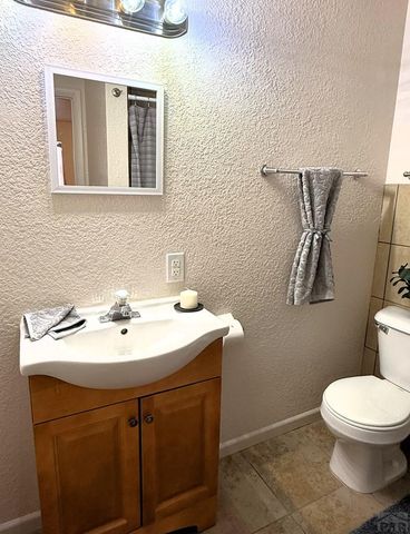 3139 Skyview Ave, Pueblo, CO 81008