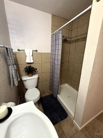 3139 Skyview Ave, Pueblo, CO 81008