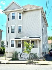 1047 Eddy Street 3, Providence, RI 02905