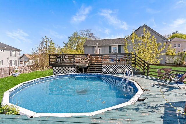 69 Huntington St, Brockton, MA 02301