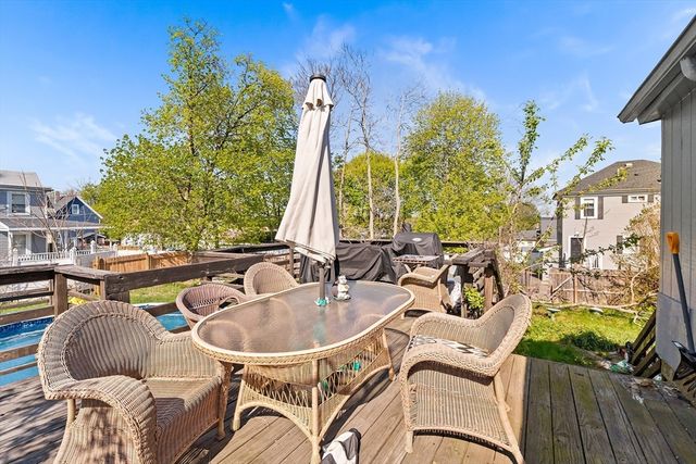 69 Huntington St, Brockton, MA 02301