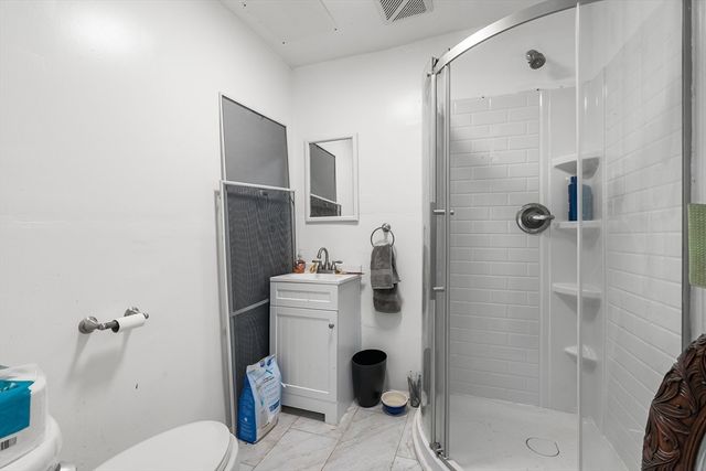 69 Huntington St, Brockton, MA 02301