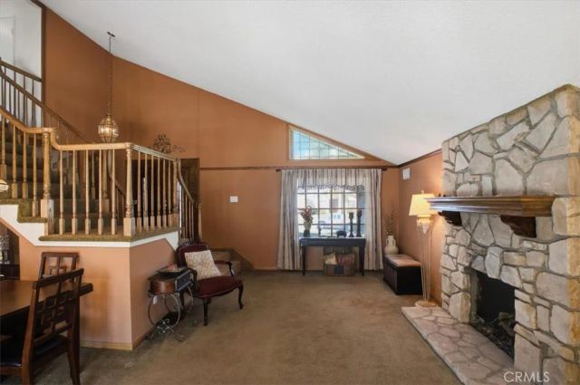23134 La Granja, Valencia, CA 91354