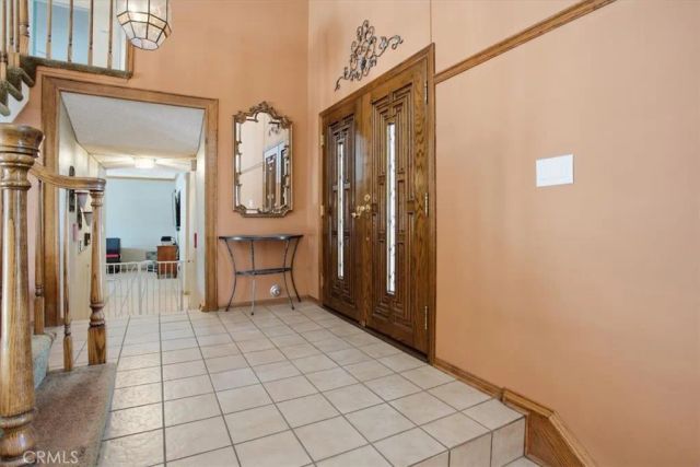 23134 La Granja, Valencia, CA 91354