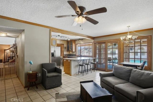 23134 La Granja, Valencia, CA 91354