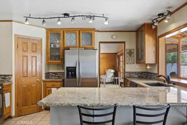 23134 La Granja, Valencia, CA 91354