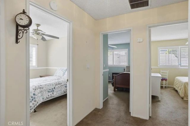 23134 La Granja, Valencia, CA 91354