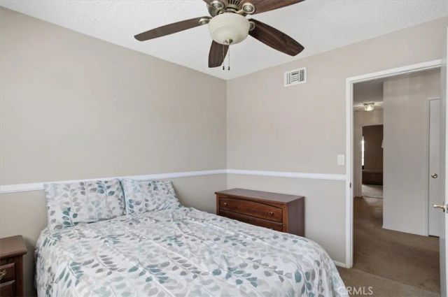 23134 La Granja, Valencia, CA 91354