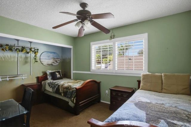 23134 La Granja, Valencia, CA 91354