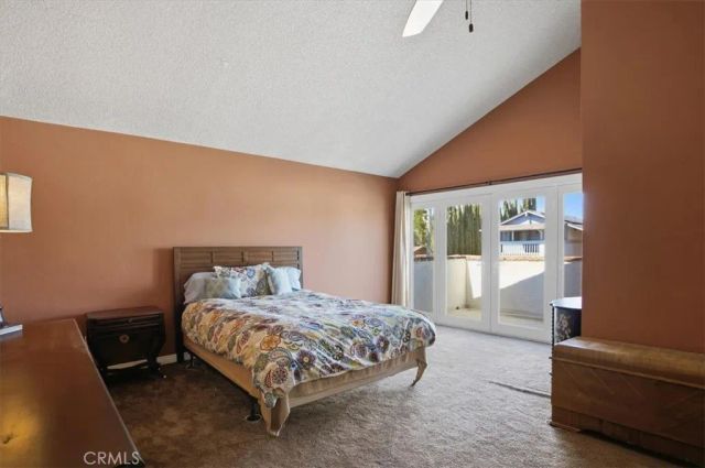 23134 La Granja, Valencia, CA 91354