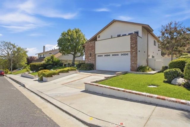 23134 La Granja, Valencia, CA 91354
