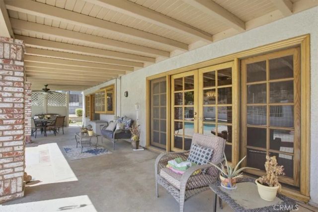 23134 La Granja, Valencia, CA 91354