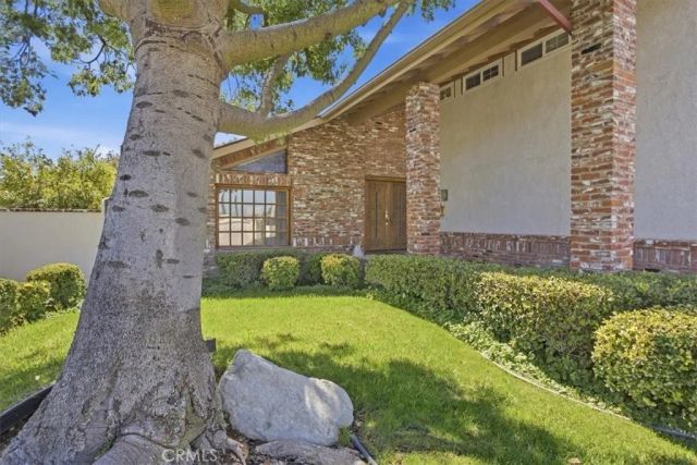 23134 La Granja, Valencia, CA 91354