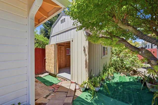 1654 D Street, Hayward, CA 94541