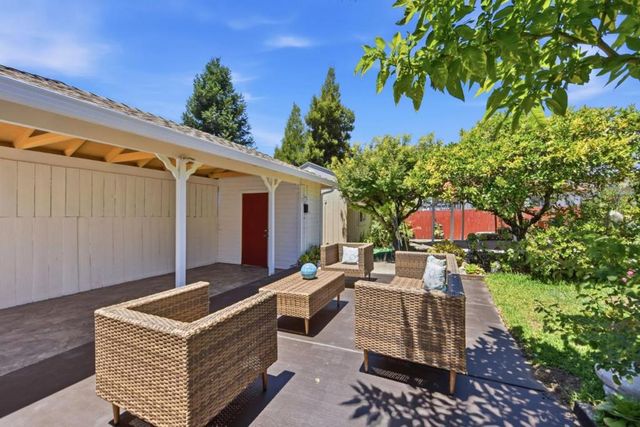 1654 D Street, Hayward, CA 94541