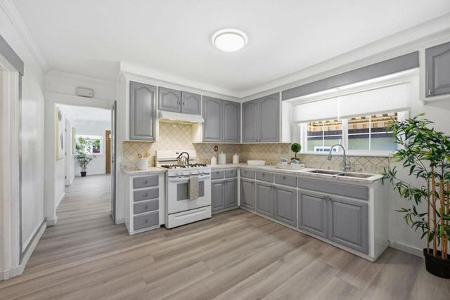 1654 D Street, Hayward, CA 94541