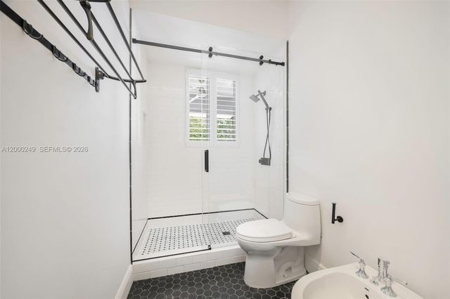475 Amalfi Avenue, Coral Gables, FL 33146