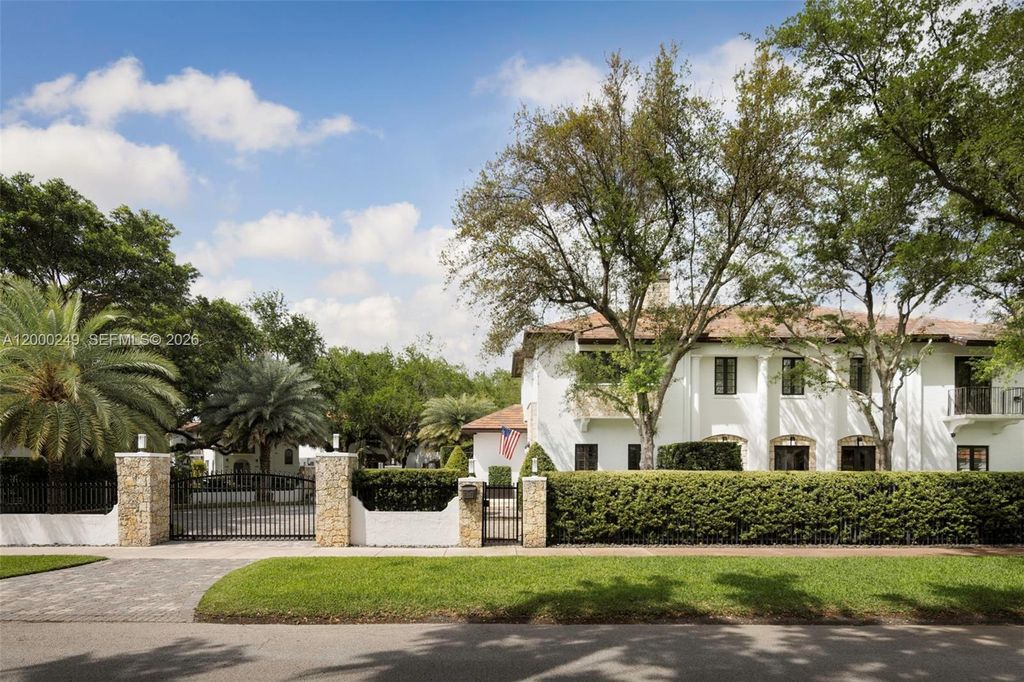 475 Amalfi Avenue, Coral Gables, FL 33146