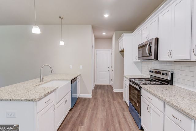 6450 River Plantation Station Drive, Lula, GA 30554