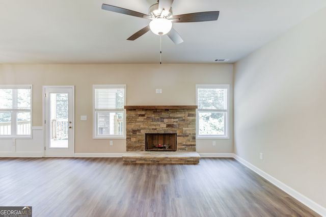 6450 River Plantation Station Drive, Lula, GA 30554