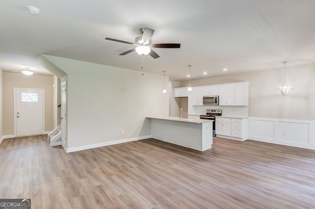 6450 River Plantation Station Drive, Lula, GA 30554