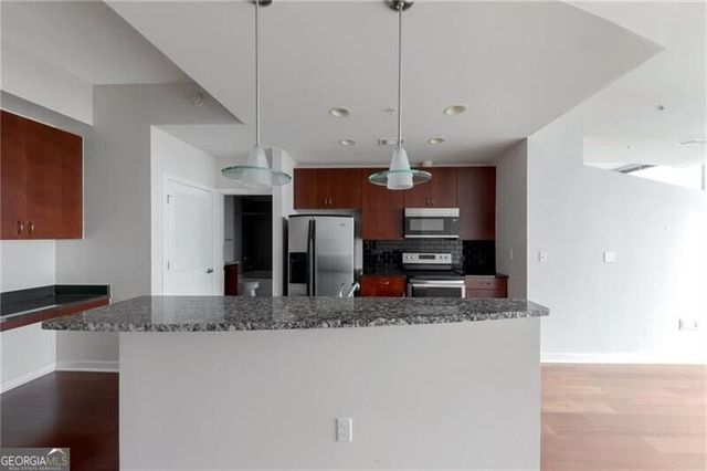 400 W Peachtree Street NW 3908, Atlanta, GA 30308