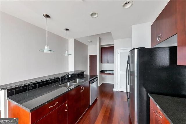 400 W Peachtree Street NW 3908, Atlanta, GA 30308