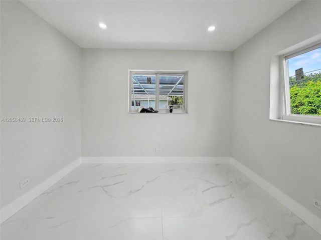 861 NW 72nd Avenue, Plantation, FL 33317