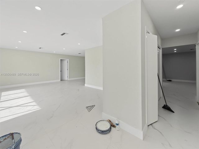 861 NW 72nd Avenue, Plantation, FL 33317