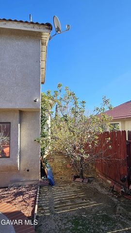 37337 E 26 Street, Palmdale, CA 93550
