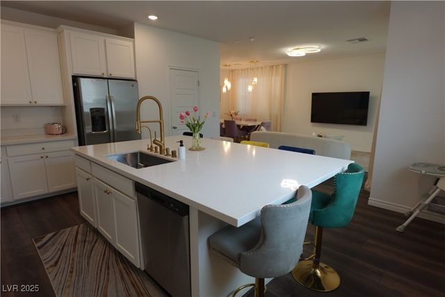 4388 Bayley Skye Avenue, Las Vegas, NV 89141