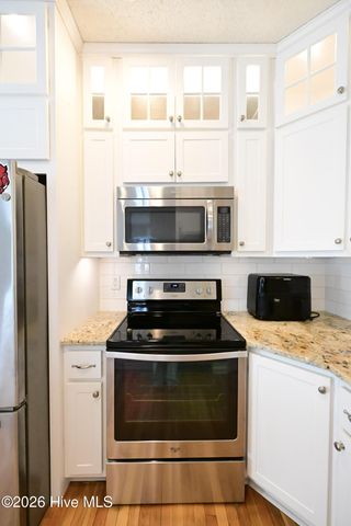 222 Derby Downs Drive, Sneads Ferry, NC 28460