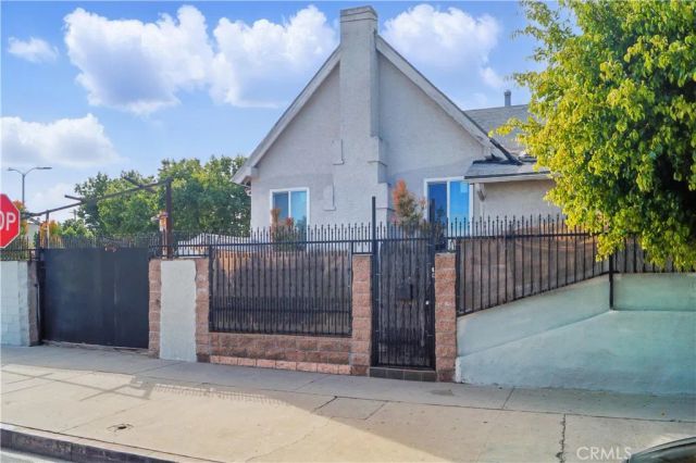 7515 S Vermont Avenue, Los Angeles, CA 90044