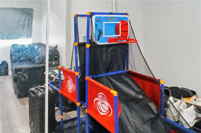 7515 S Vermont Avenue, Los Angeles, CA 90044