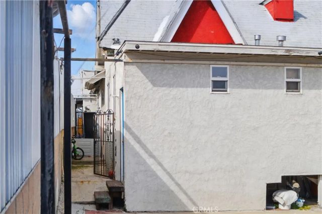 7515 S Vermont Avenue, Los Angeles, CA 90044