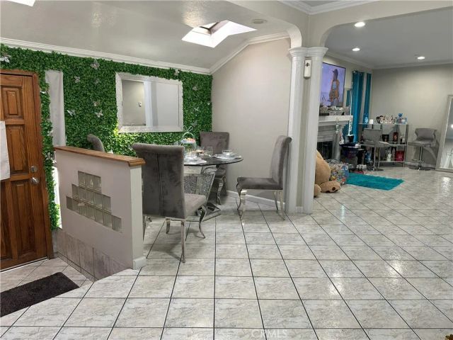 7515 S Vermont Avenue, Los Angeles, CA 90044