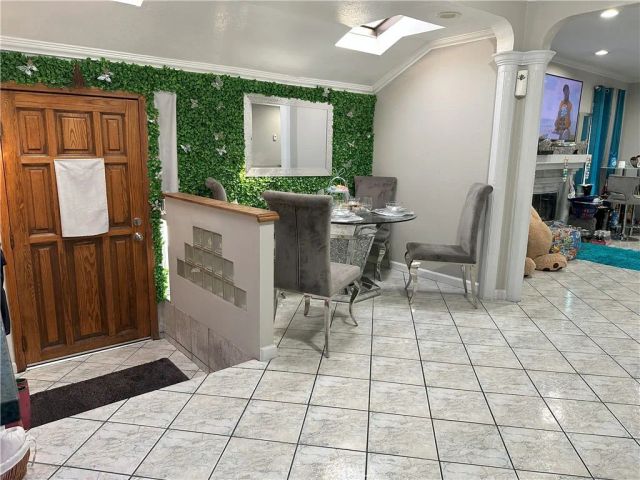 7515 S Vermont Avenue, Los Angeles, CA 90044