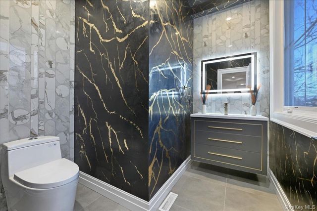 267 Sprucewood Drive, Levittown, NY 11756